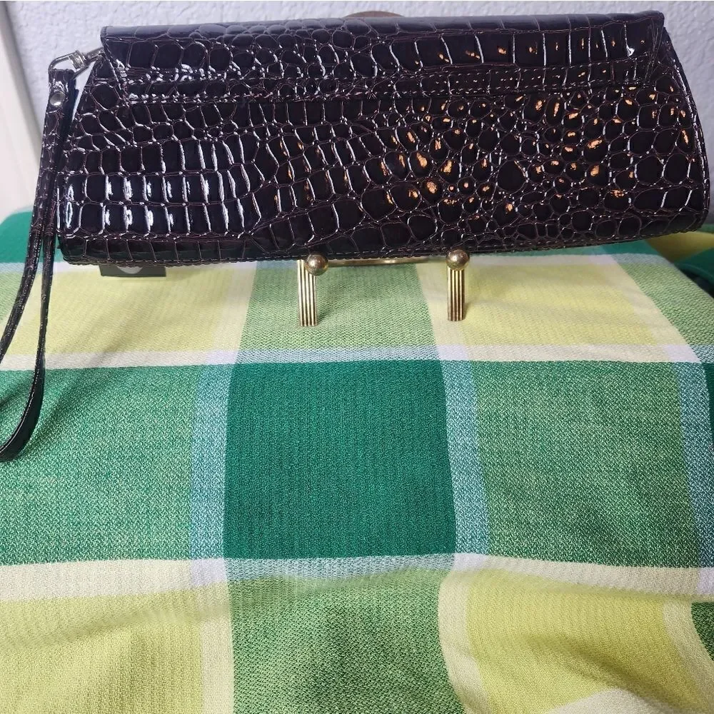NWT Tianni Brown Faux Crocodile Leather Handbag Clutch